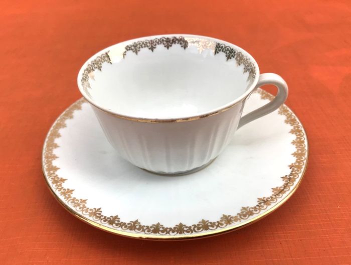 Tasse / Soucoupe à café ancienne Véritable Porcelaine de Luxe Royal ADP France - photo numéro 7