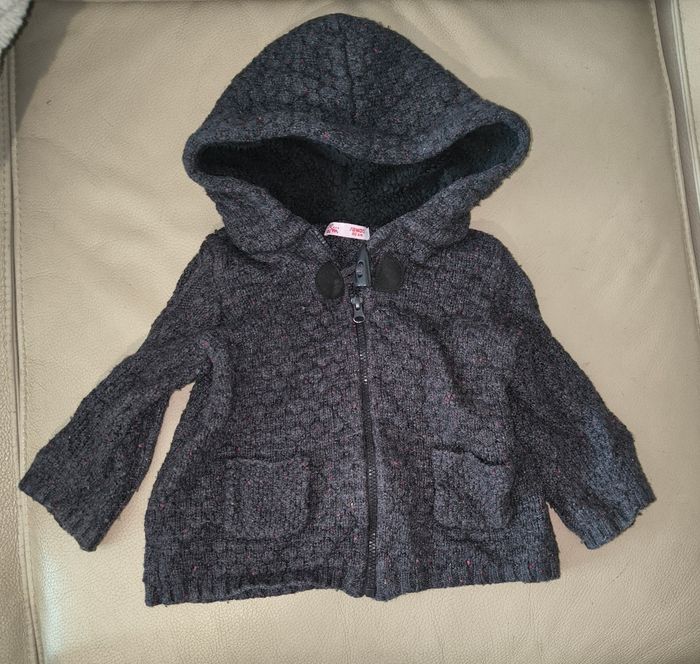 Lot veste à capuche - photo numéro 2