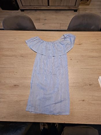 Robe courte Made in Italy,  sans manche, blanche lignee bleu, taille 10/12 ans