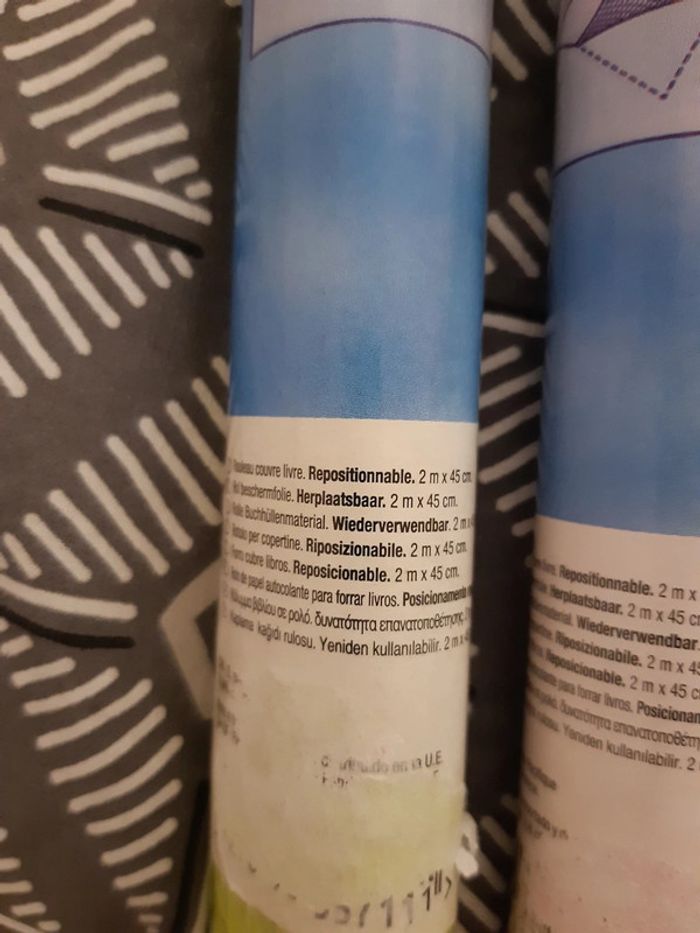Rouleau couvre livre autocollant - photo numéro 2