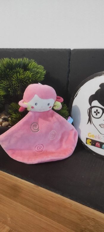 doudou sucre d'orge fille rose vert spirales Plat Demi Lune Couettes Blanc Chair