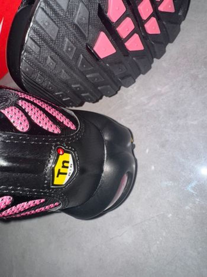 NIKE TN VRUNK NEUVE 38 - photo numéro 2