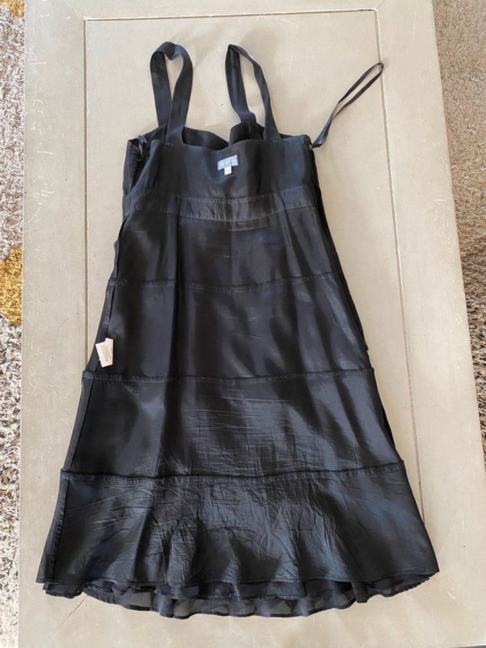Robe 123 noire à volants 100% soie taille 38 - photo numéro 16
