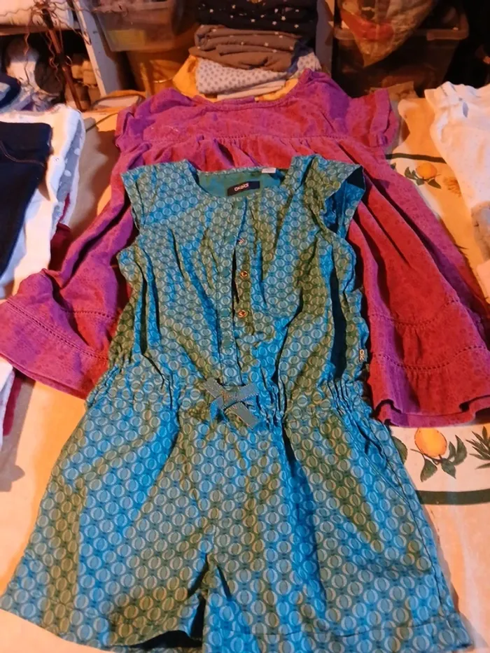 Lot vêtements  fille 4ans - photo numéro 4