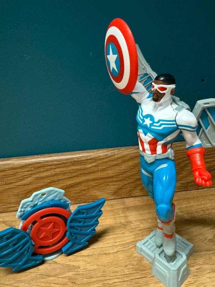Figurine capitaine america - photo numéro 4