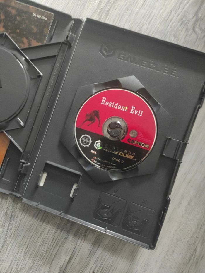 Jeu GameCube resident evil - photo numéro 3