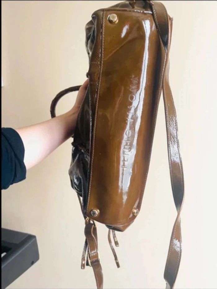 Sublime sac en cuir vernis plinio visona - photo numéro 17