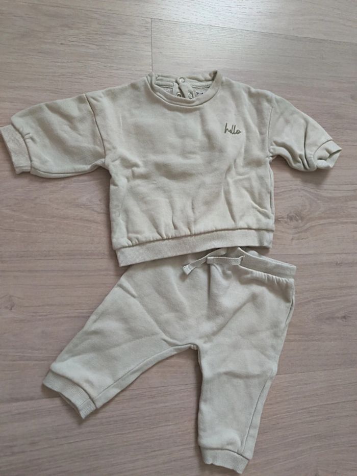 Ensemble sport. Kiabi 9 mois