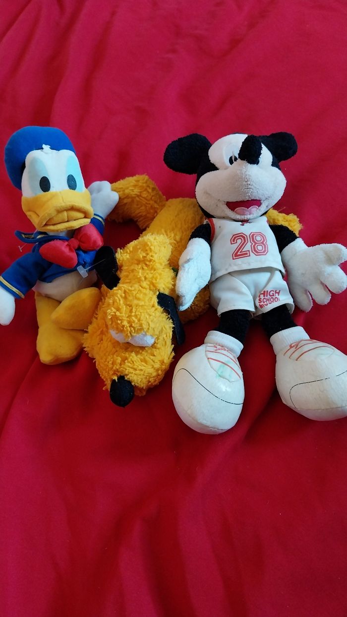 Ĺot de 3 peluches disney