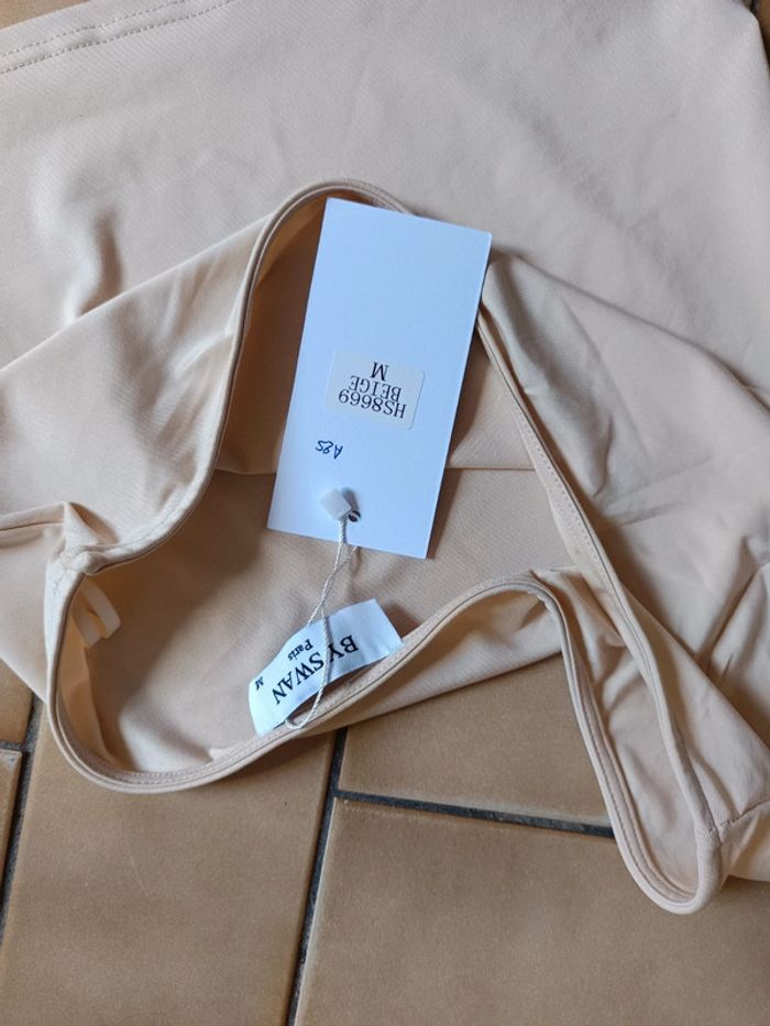 Top asymétrique - photo numéro 2