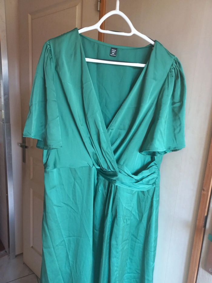 robe de cérémonie - photo numéro 3