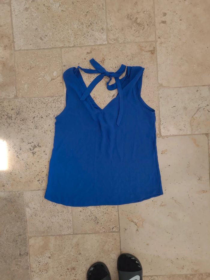 Top Morgan bleu strass T 38 - photo numéro 2