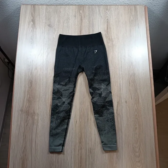 Legging gymshark femme M noir gris