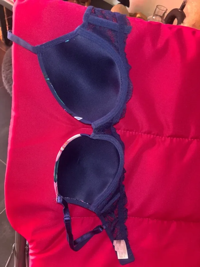 Soutien-gorge, neuf 85 B coque - photo numéro 4