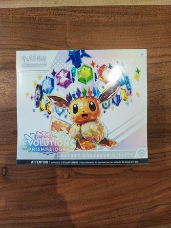 ETB POKÉMON évolution prismatique EV8.5 