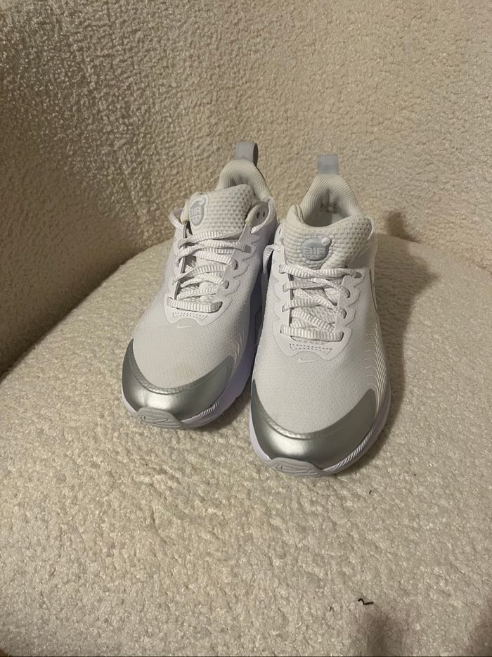 Basket blanche Nike