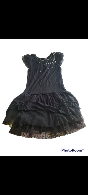 Petite robe noire avec tulle