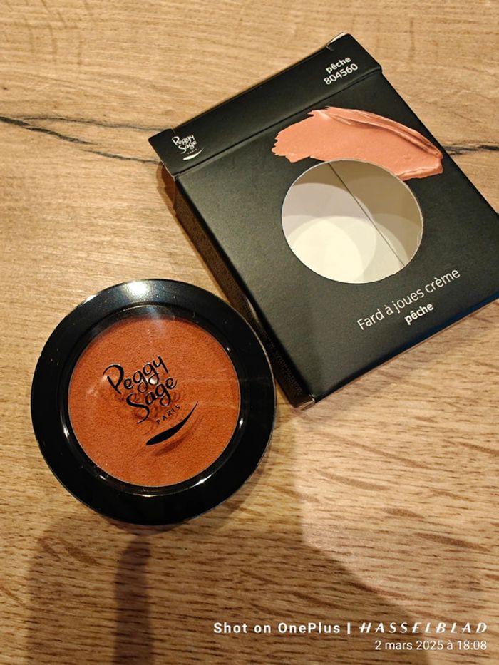 Fard à joue crème