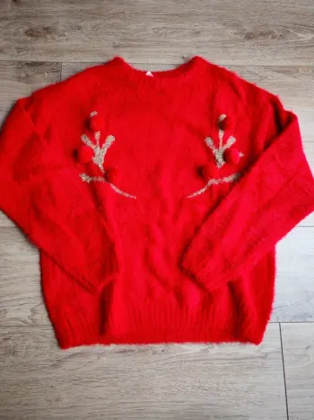 Pull rouge cerf noël pompons Duveteux
