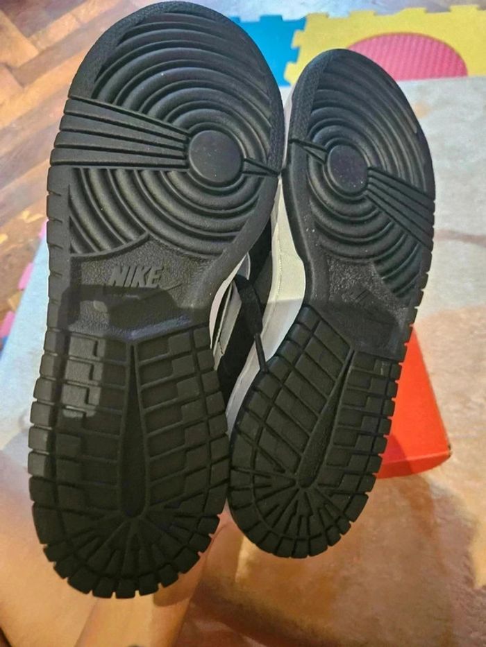 Nike Dunk Low Black White Taille 40 - photo numéro 7