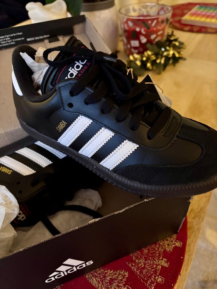 Adidas Samba junior neuves et authentique noires et blanches - photo numéro 5
