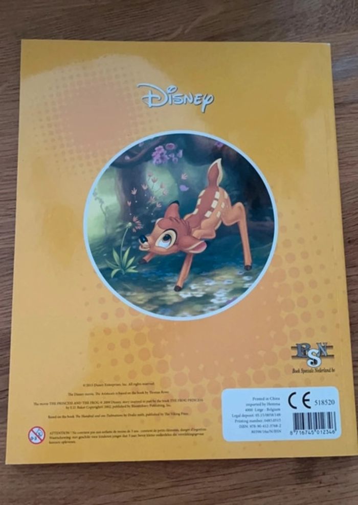 Livre coloriage Disney megacolor avec stickers - photo numéro 2