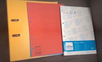 Lot de fournitures scolaires 