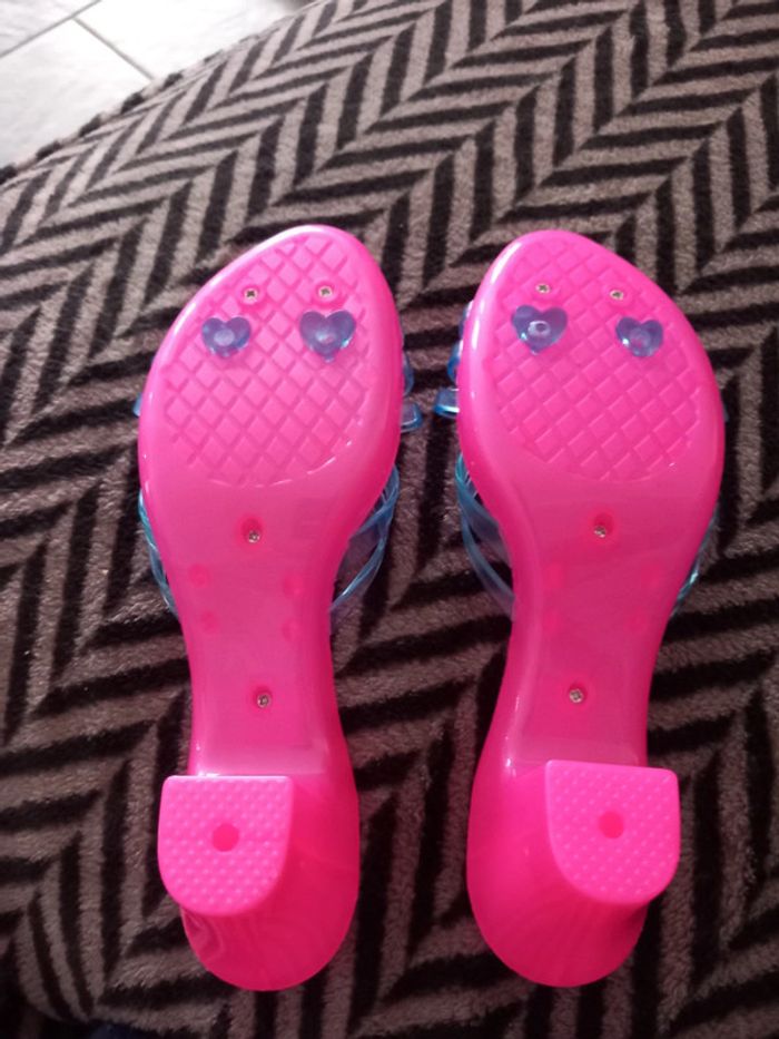 Chaussure - photo numéro 2