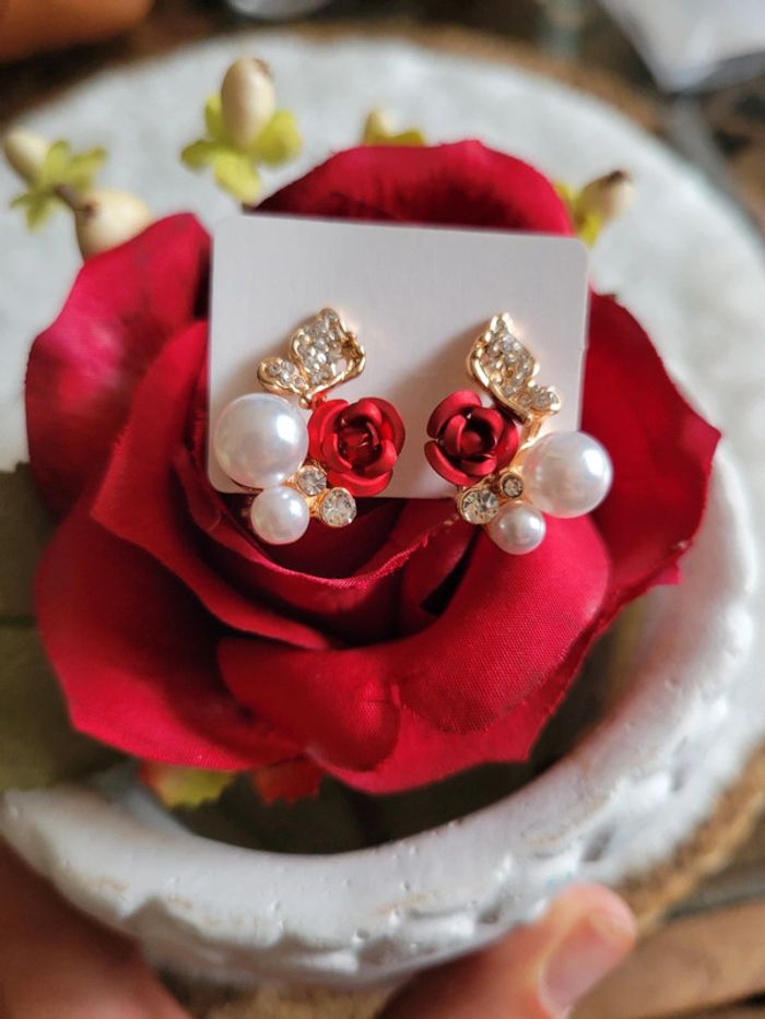 Boucles d'oreilles rose, perles et 🦋 - photo numéro 9