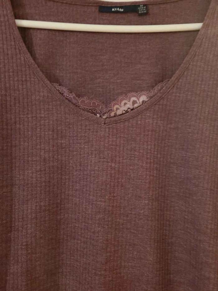 Pull fin femme manche longue violet col V dentelle taille M TBE kiabi - photo numéro 2