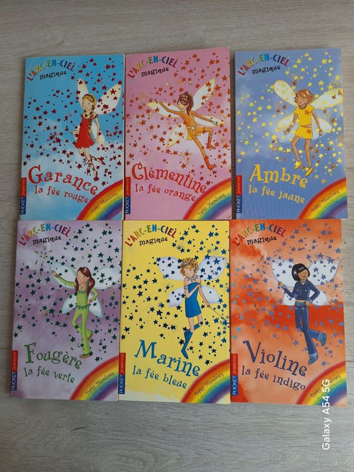 Lot de 6 livres l’arc en ciel magique