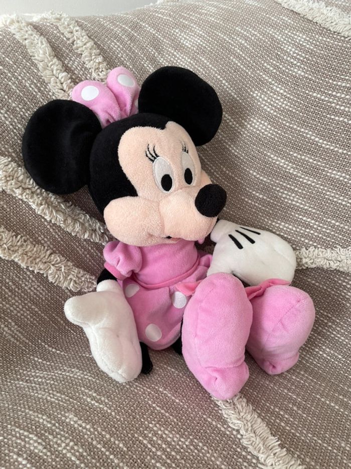Peluche doudou 37cm Disney Minnie souris rose à pois blanc très bon état - photo numéro 2