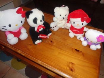 Lot de 5 peluches à 15 euros