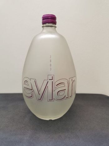 Bouteille d'eau collector Evian 2003