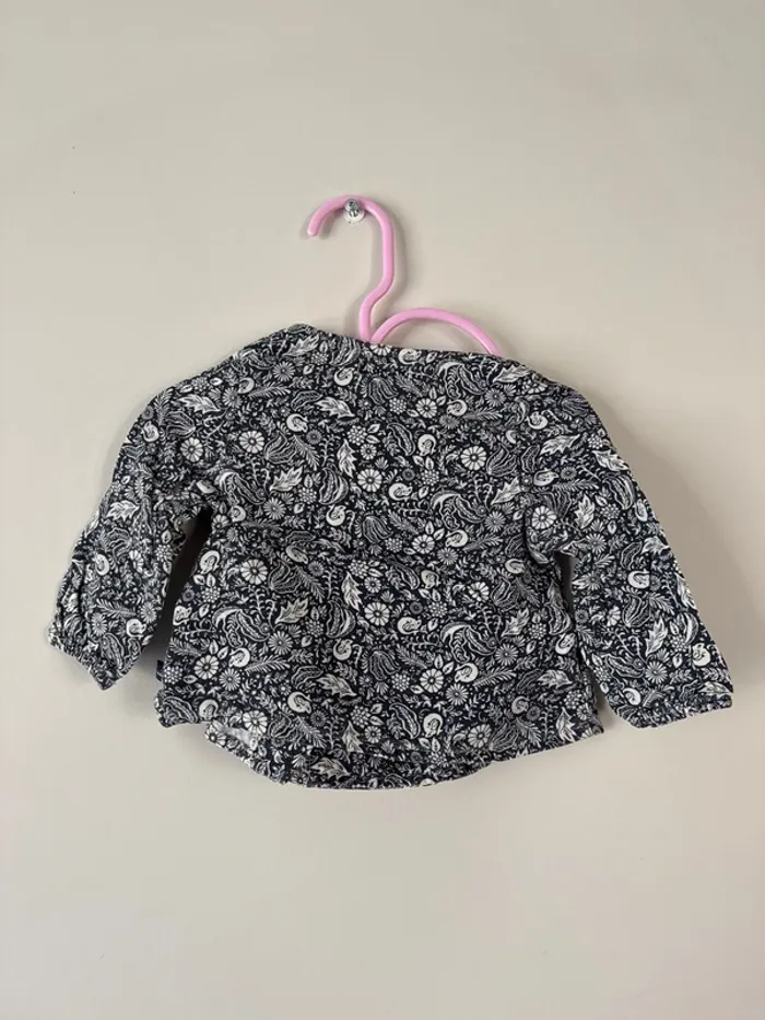 👚 haut manches longues - 6 mois - 68 CM- Ikks- bon état - bébé fille - photo numéro 5