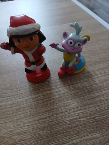 Lot 2 figurines 