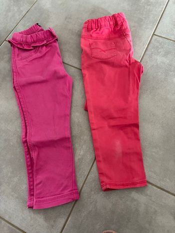 2 pantalons fille taille 23 mois