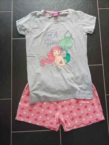 Magnifique pyjashort Ariel la petite sirène 16 ans neuf