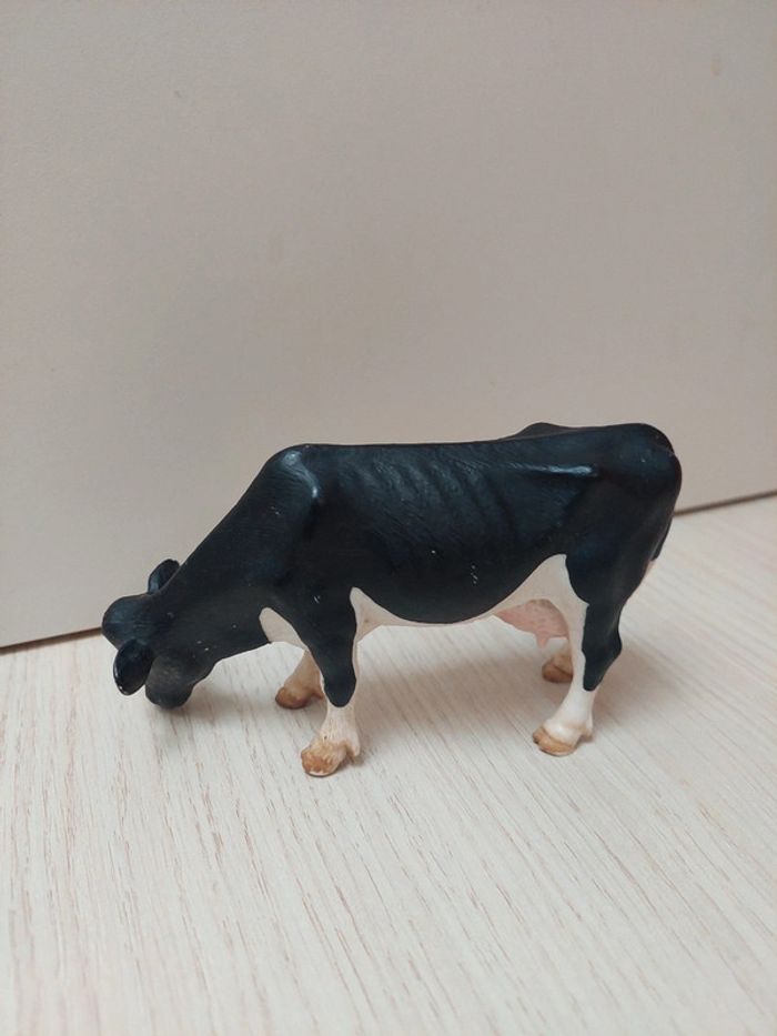Schleich - vache Prim’Holstein broutant 13141 - photo numéro 2