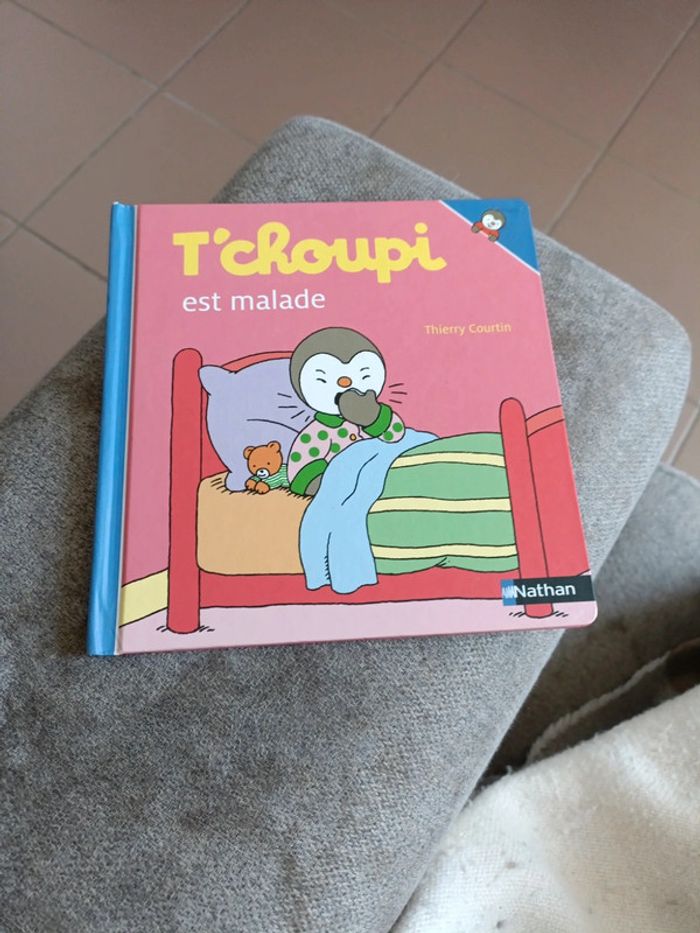 Livre T'choupi est malade