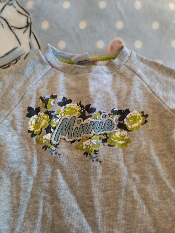 Pull Disney Minnie 2/3 ans - photo numéro 2