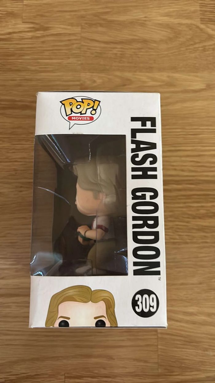 Funko Pop 309 Flash Gordon - photo numéro 2