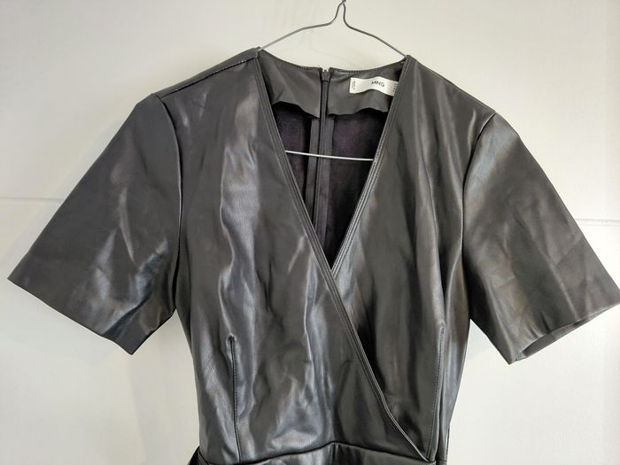 Robe en cuir - photo numéro 2