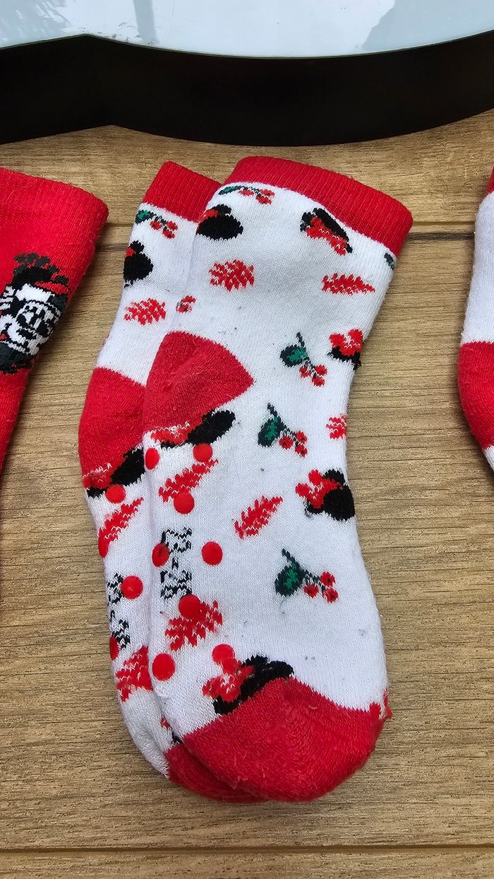 Lot chaussettes p23-26 - photo numéro 3