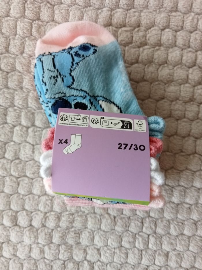 4 paires de chaussettes Stitch 27/30 - photo numéro 2