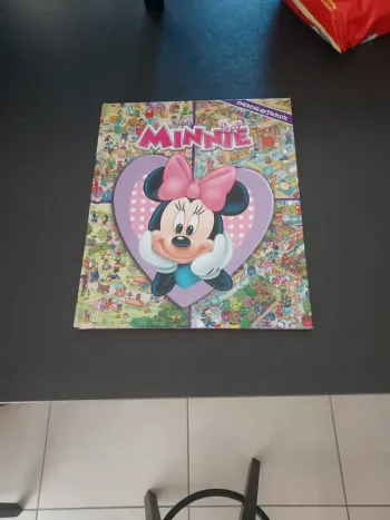 Cherche et trouve Minnie disney