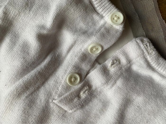 Robe pull Tulle tex 6 mois tbe - photo numéro 2