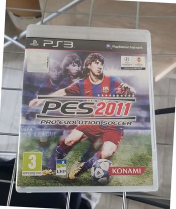 PES2011