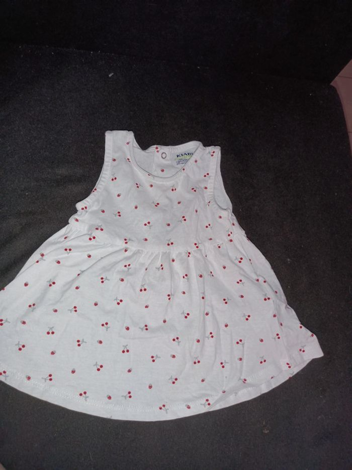 Robe fille 3 mois - photo numéro 2