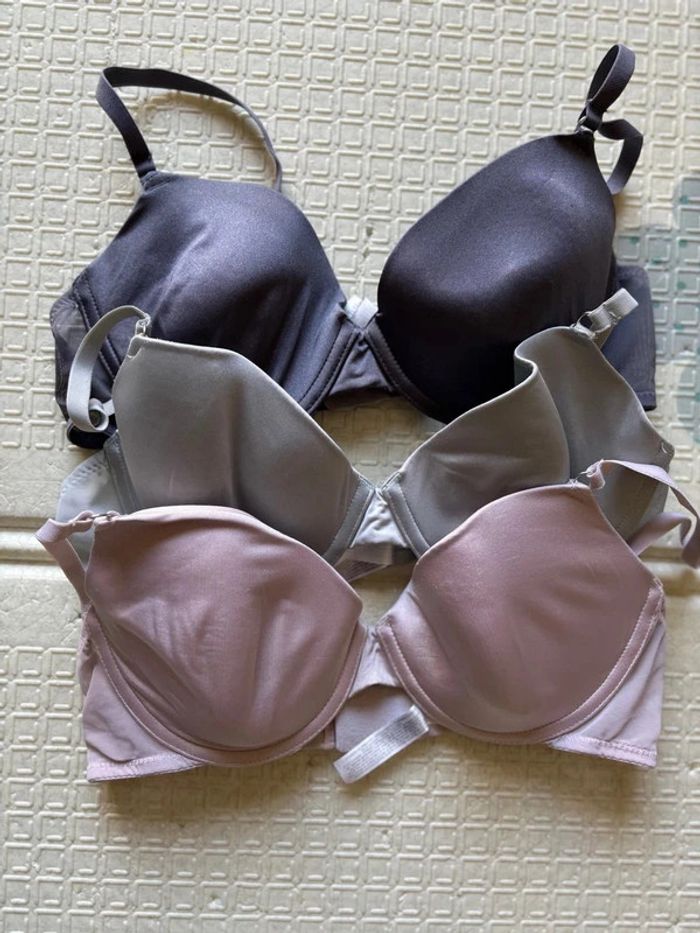 Lot de 3 soutiens gorge Primark 90C parfait état